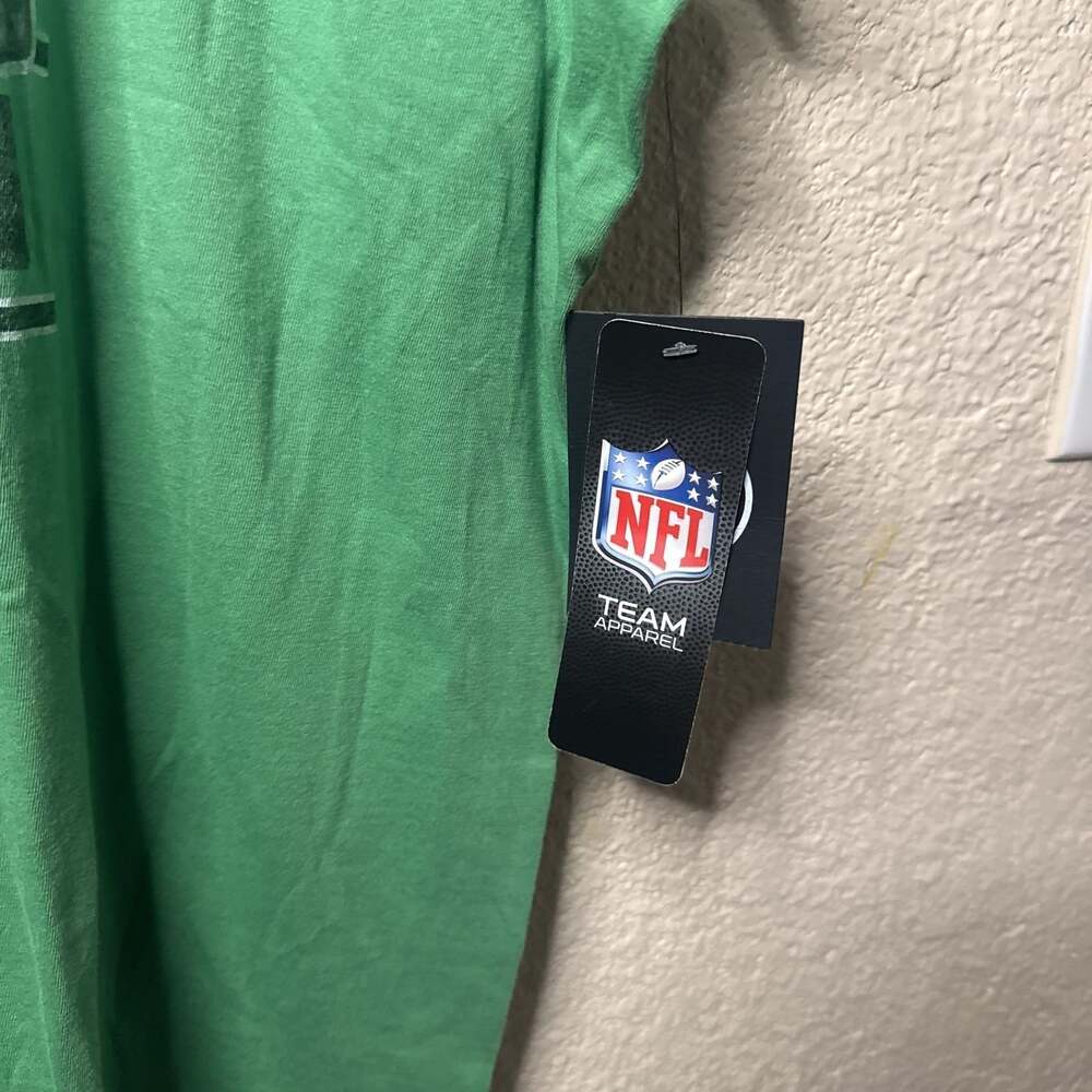 Philadelphia Eagles Fly Eagles Fly 47 Brand NFL T Shirt.  Size XXL. New with tag - Picture 2 of 5